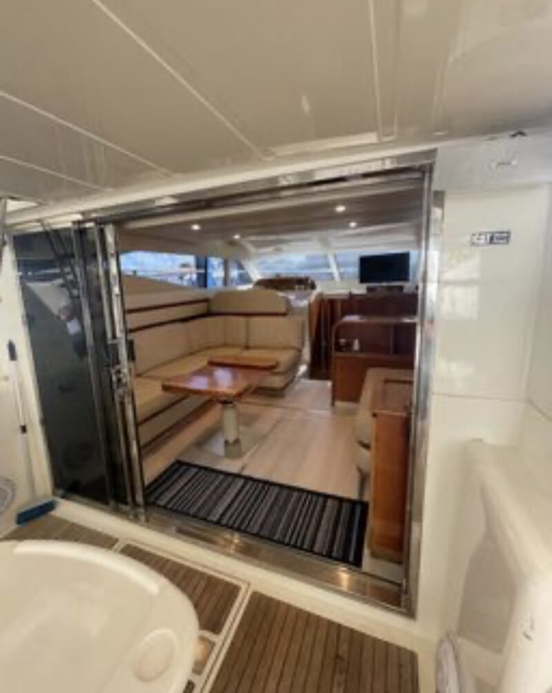 50ft Azimut available in Miami with 1 Jet Ski included for one hrs. - Image 22